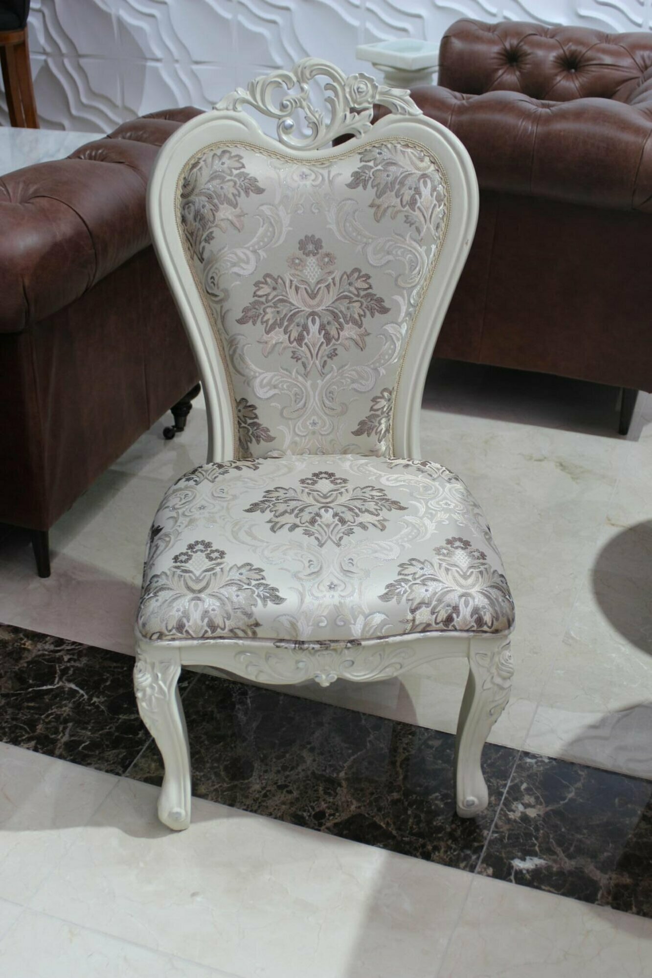 Klassische Stühle Stuhl Designer Holzstuhl Esszimmerstuhl Neu On Stock Lieferbar