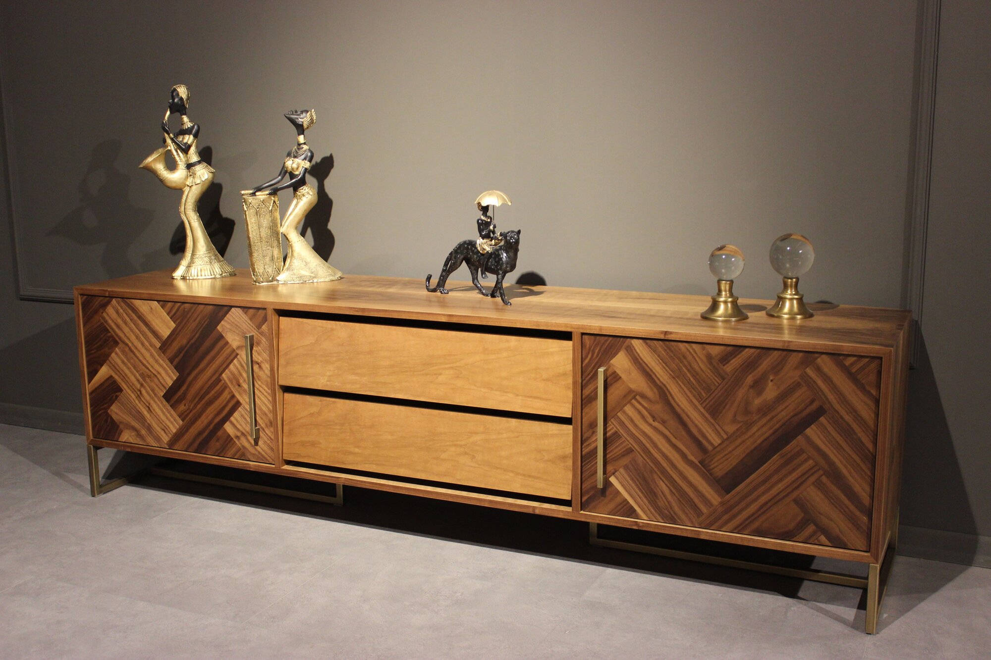 Braun TV Stand RTV Sideboard Living Room Furniture Modern Luxury New