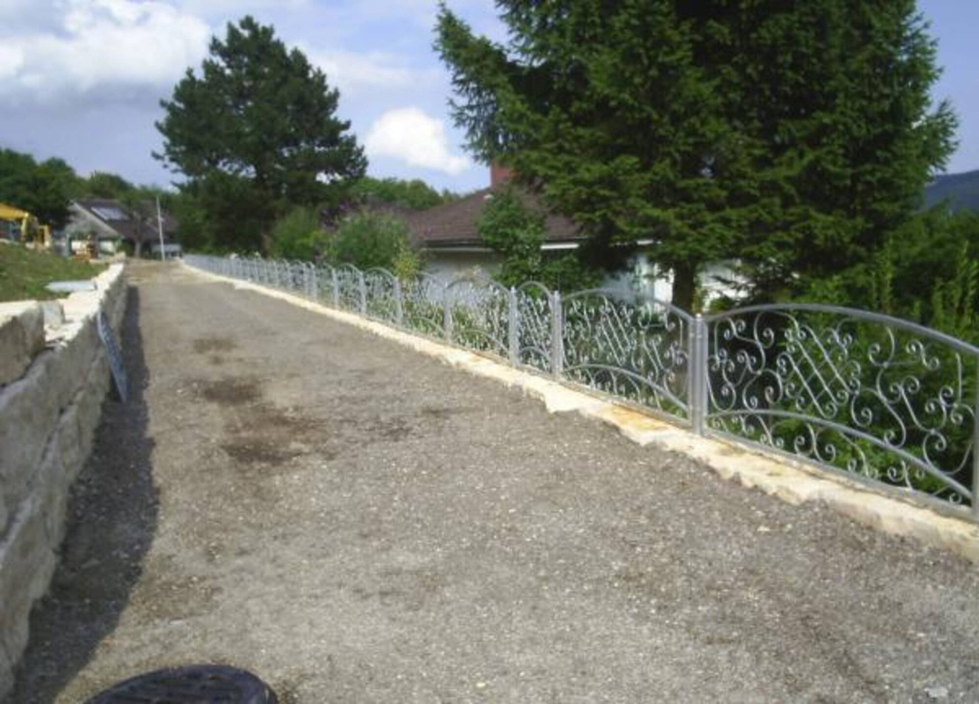 Outdoor garden property railing fence classic wrought iron fence model 238 Outdoor garden property railing fence classic wrought iron fence model 238