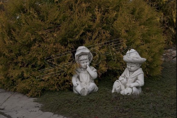 Child Bust Sculpture Design Figure Statue Garden Figures Statues Sculptures 101034
