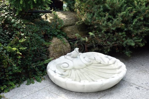 Bird bath garden decorative sculpture of shell figure made of weather-resistant cement