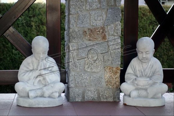 Buddha sculpture in stone look. Large sculpture for garden and living area 101131