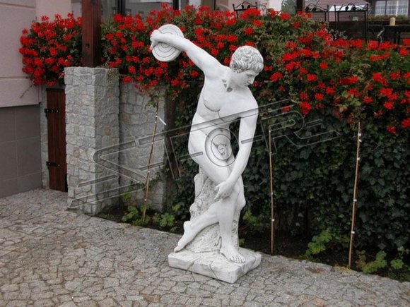 Decorative garden olympia discobolus figure sculpture made of weather-resistant cement