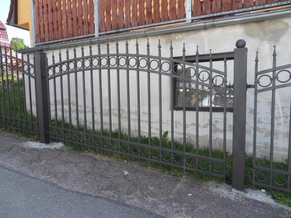 Wrought Iron Outdoor Garden Railing Fence Classic Handcrafted Fences M245 Modern