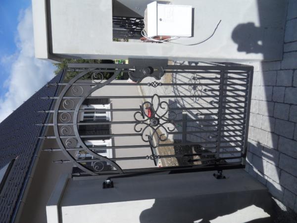 Custom fabrication - Price Gate Inquiries Garden gates Gates Iron entrance