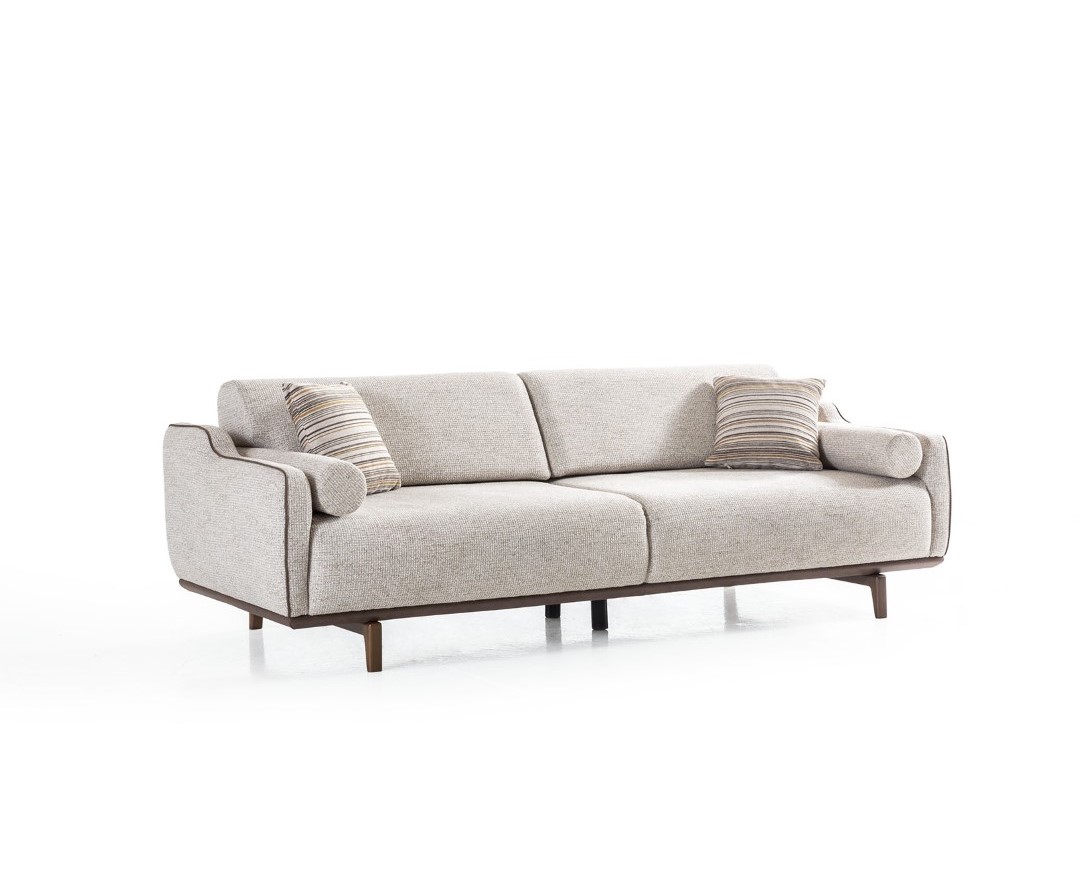 Sofa 3-Seater: A space where modernity feels at home.