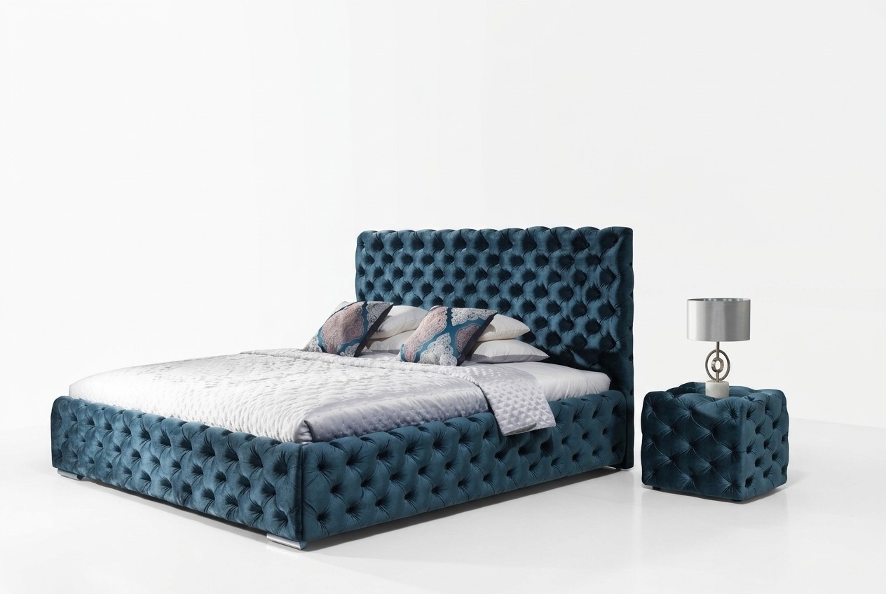 Double Bed Bedroom+_+_ Velvet Beds+_+_ Chesterfield Bedstead Bedside +_Table 3pcs Set