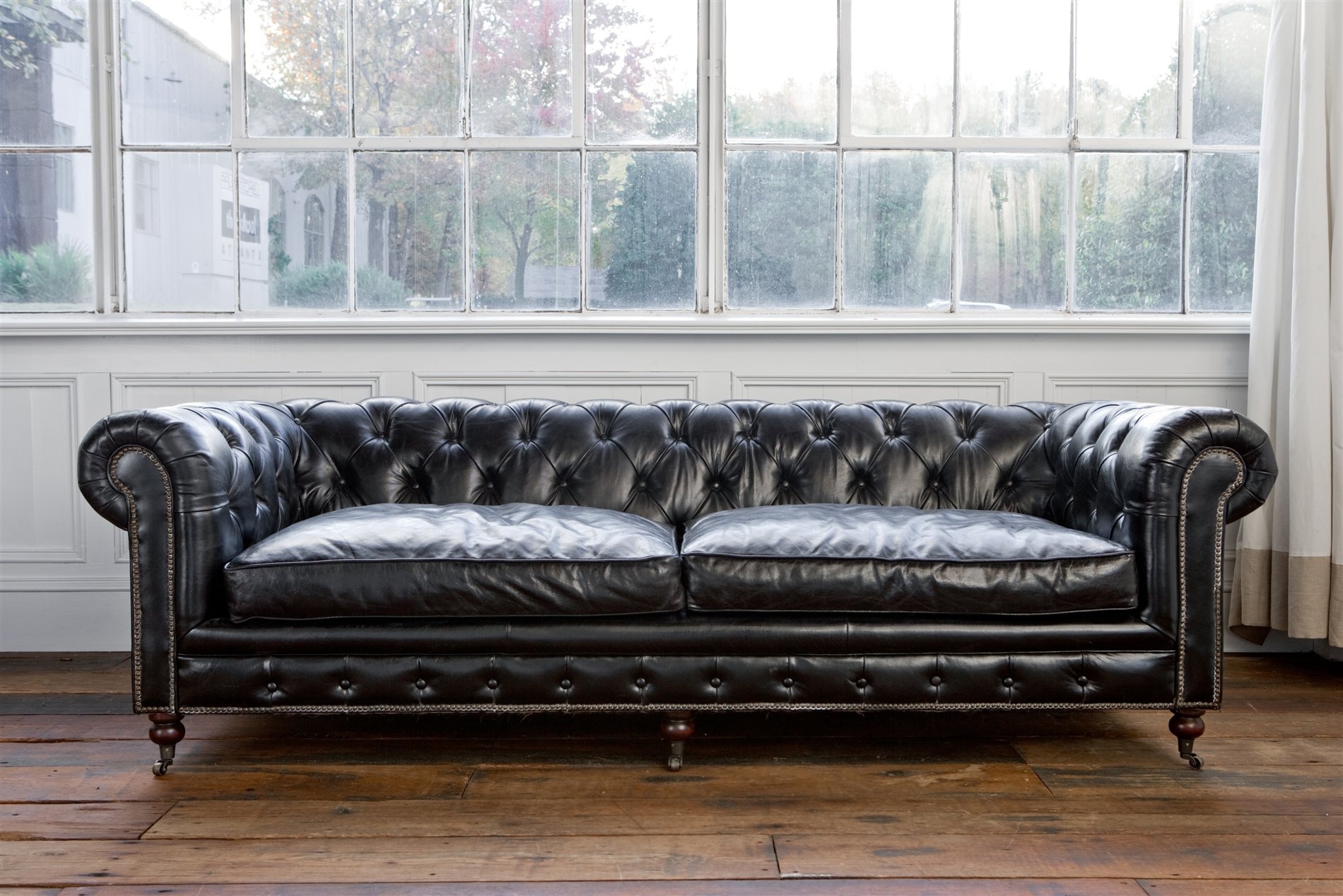 Chesterfield Sofa XXL 4-Seater Black Faux Leather Luxurious Classic Style Royal Couch with Cushions & Wooden Feet