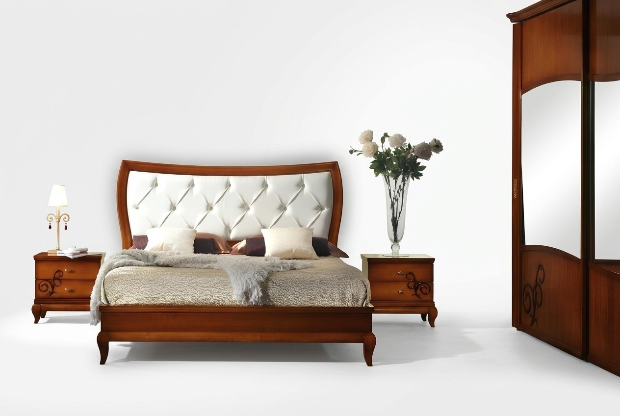 Luxurious 3 Piece Bedroom Set Bedside Mug Group Bed Set Double