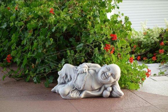 Buddha sculpture in stone look. Large sculpture for garden and living area 19cm