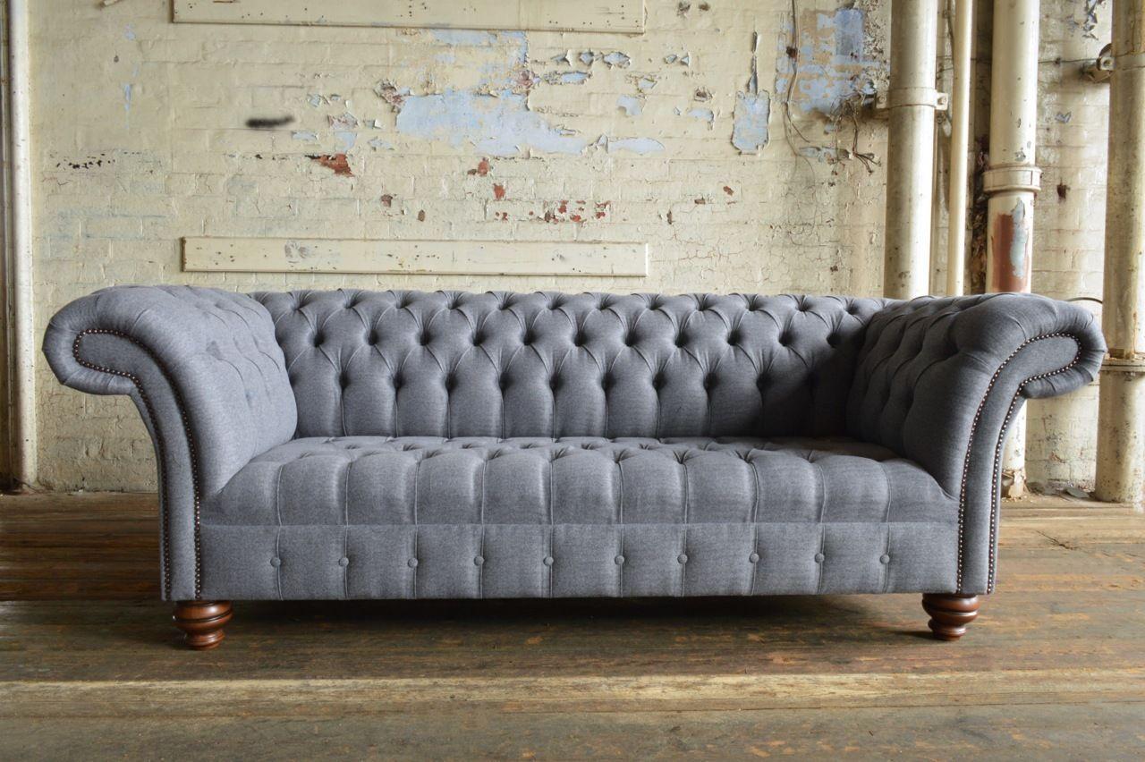 Classic Sofa 3-Seater Chesterfield With Buttons Light Grey Textile Wooden Feet Comfortable New