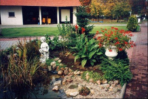 Fountain figure statue figures statues sculpture sculptures garden 83 cm New 199