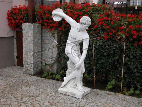 Decorative garden olympia discobolus figure sculpture made of weather-resistant cement