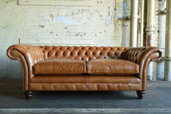 Chesterfield Sofa 3-Seater Light Brown Faux Leather Shiny Upholstery Comfortable Cushions With Buttons Wooden Feet