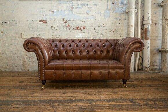 Classic 2-Seater Sofa Chesterfield Sofa With Buttons Brown Faux Leather Upholstery Comfortable on Castors