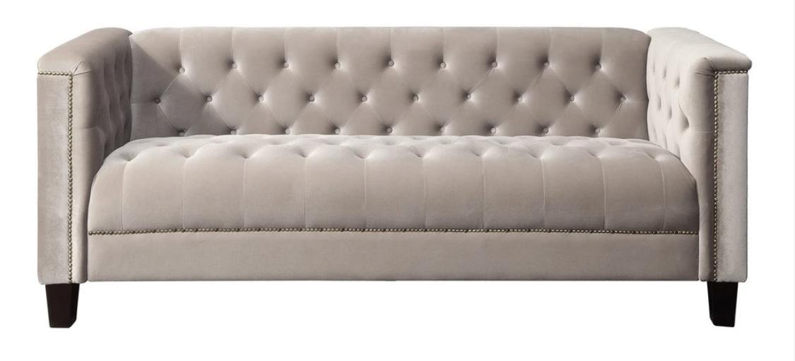 Light Grey Three Seater Textile Chesterfield Living Room Modern Design Couches Sofa