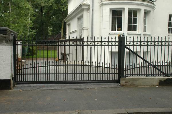 Wrought iron sliding gate modern electric gates driveway sliding gate 1m M093