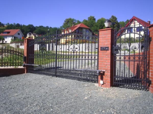 Entrance gate electric swing gates handcrafted per 1 linear meter wrought iron gate #032 new