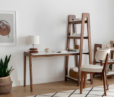 Brown-White Computer Desk Luxurious Office Furniture