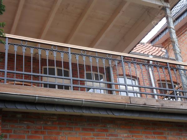 Classic railing handcrafted balcony staircase wrought iron fence 1 meter linear #382