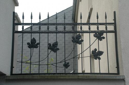 Wrought Iron Outdoor Garden Railing Fence Classic Handcrafted Fences M360 Modern