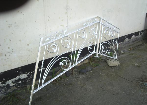 Classic outdoor railing, balcony railing, stair railing, railing model #153.