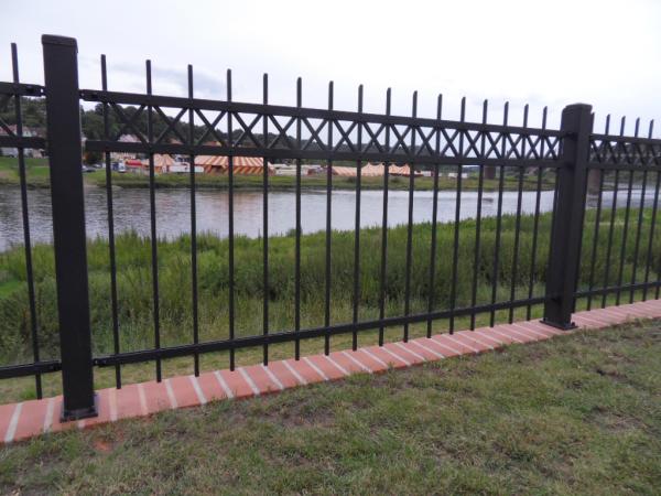 Classic Garden Wrought Iron Railing Fence Classic Custom-Made Fence M436