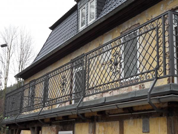 Classic steel staircase wrought iron stair balcony railing custom fabrication 112