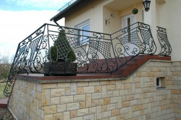 Wrought Iron Outdoor Garden Railing Fence Classic Handmade Fences M107 Modern