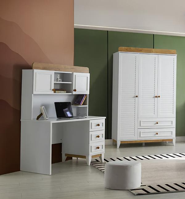Desk wardrobe bedroom combination for the children\'s room.