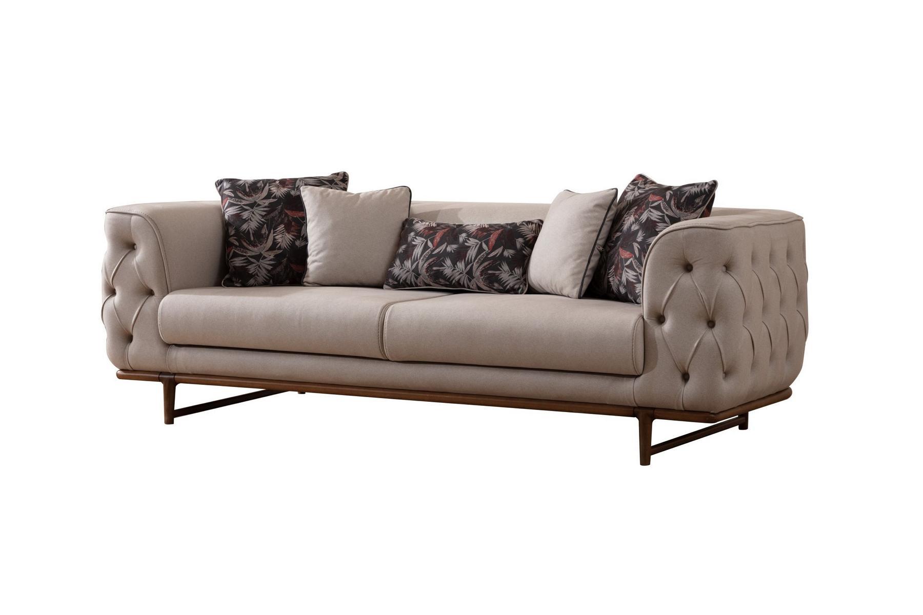 Light Beige Chesterfield Three-Seater Luxurious 3-Seater Fine Upholstered Sofas