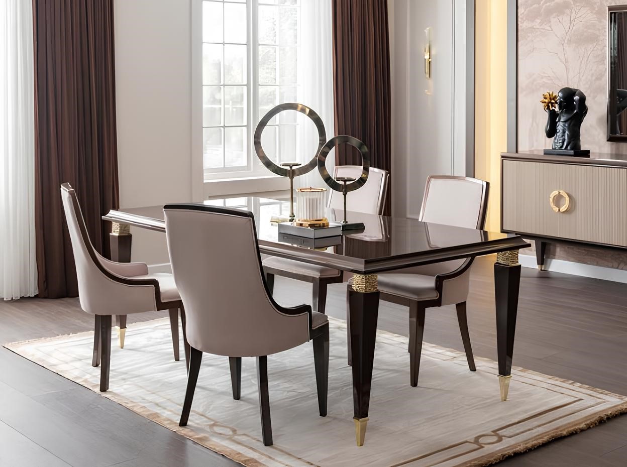 Elegant set: Dining table with 6 chairs for your dining room.