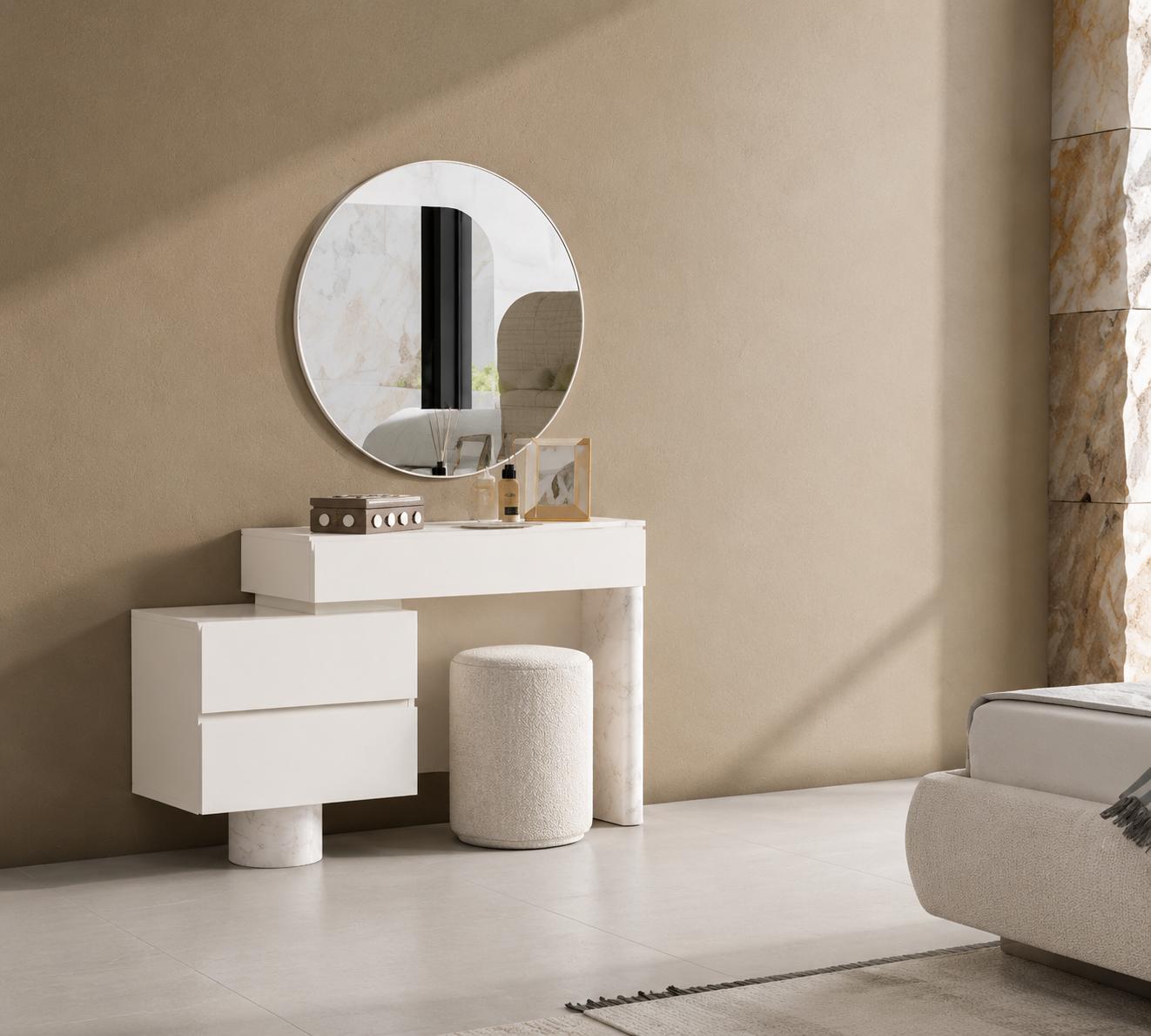 Dressing table with mirror nice, spacious, comfortable, modern white new