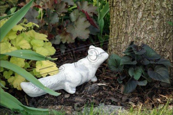Garden Decoration Squirrel Patio Figures Figurine Statue Sculpture S103049
