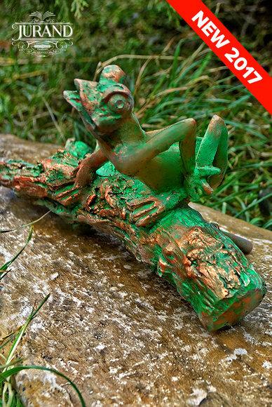 Gargoyle fountain figure stone figure garden decoration pond water spitter frog 6034