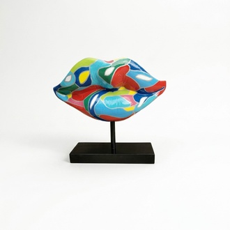 Abstract decorative sculpture designed as a lips in colorful patterns on a black stand 47cm