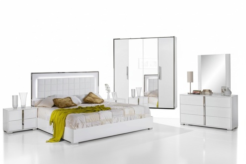 Bedroom Bed Nightstand Wardrobe Chest of Drawers Mirror Double New Set 6pcs.