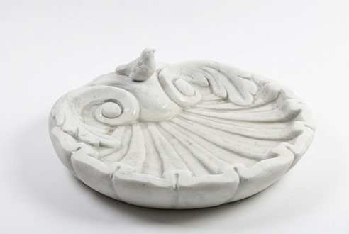 Bird bath garden decorative sculpture of shell figure made of weather-resistant cement