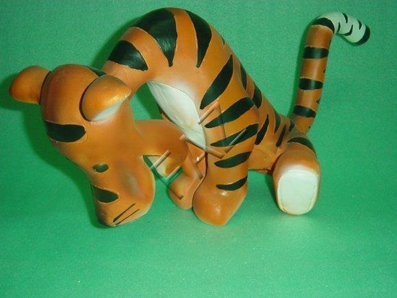 Design Tigger figure statue sculpture figures sculptures decoration decoration new c430