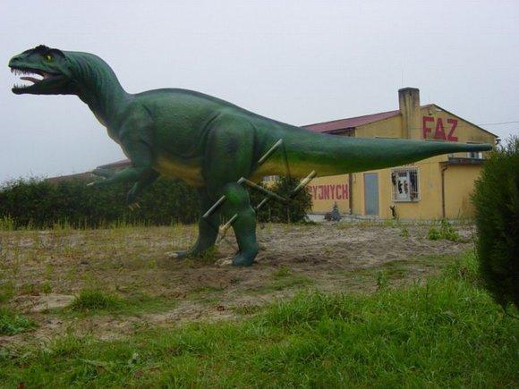 Massive green painted dinosaur figure decorative sculpture statue 650cm length