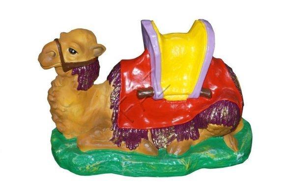 Resting original light brown colored camel sculpture with colorful saddle 24x36cm