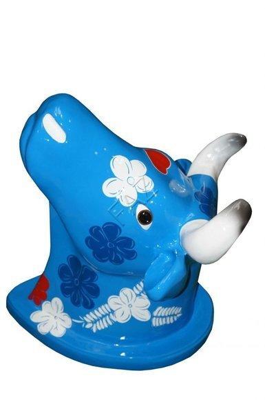 Decorative sculpture designed as gloss blue colored cow head 65cm length