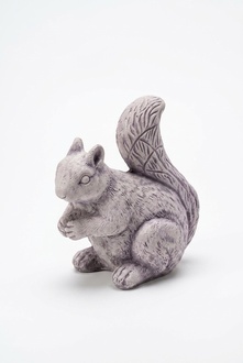 Garden decorative squirrel statue sculpture figures sculptures design figure statues