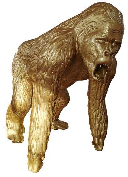 Golden colored abstract decorative sculpture designed as shouting gorilla 130cm
