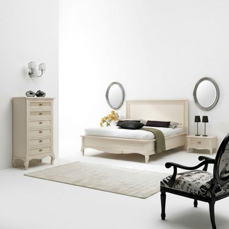 Italian Bedroom Furniture Bed Nightstand Solid Wood Bed Set 4pcs.