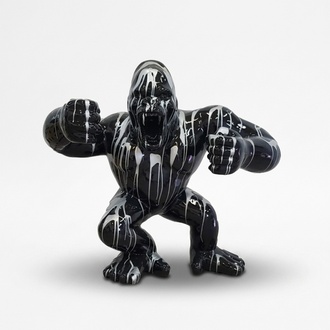 Decorative sculpture designed as a gloss full black colored shouting gorilla in white patterns 120x40cm