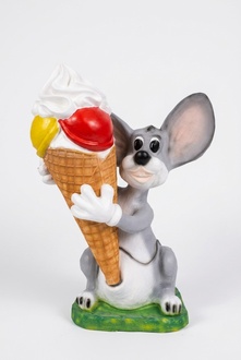XXL decorative sculpture designed as silver mouse with ice-cream 123x100x80cm