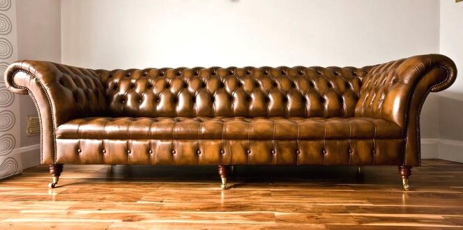 Chesterfield XXL Sofa 4-Seater Classic Brown Shiny Faux Leather Comfortable Sofa on Casters