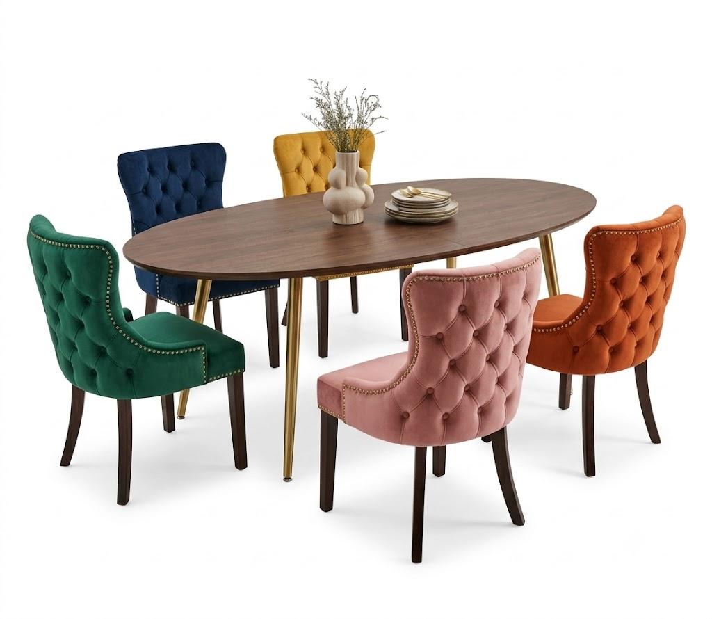 Table & Chairs