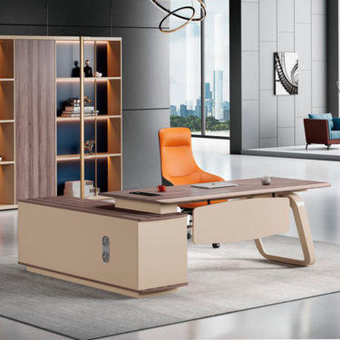 Corner Desks / L-Shaped Desks